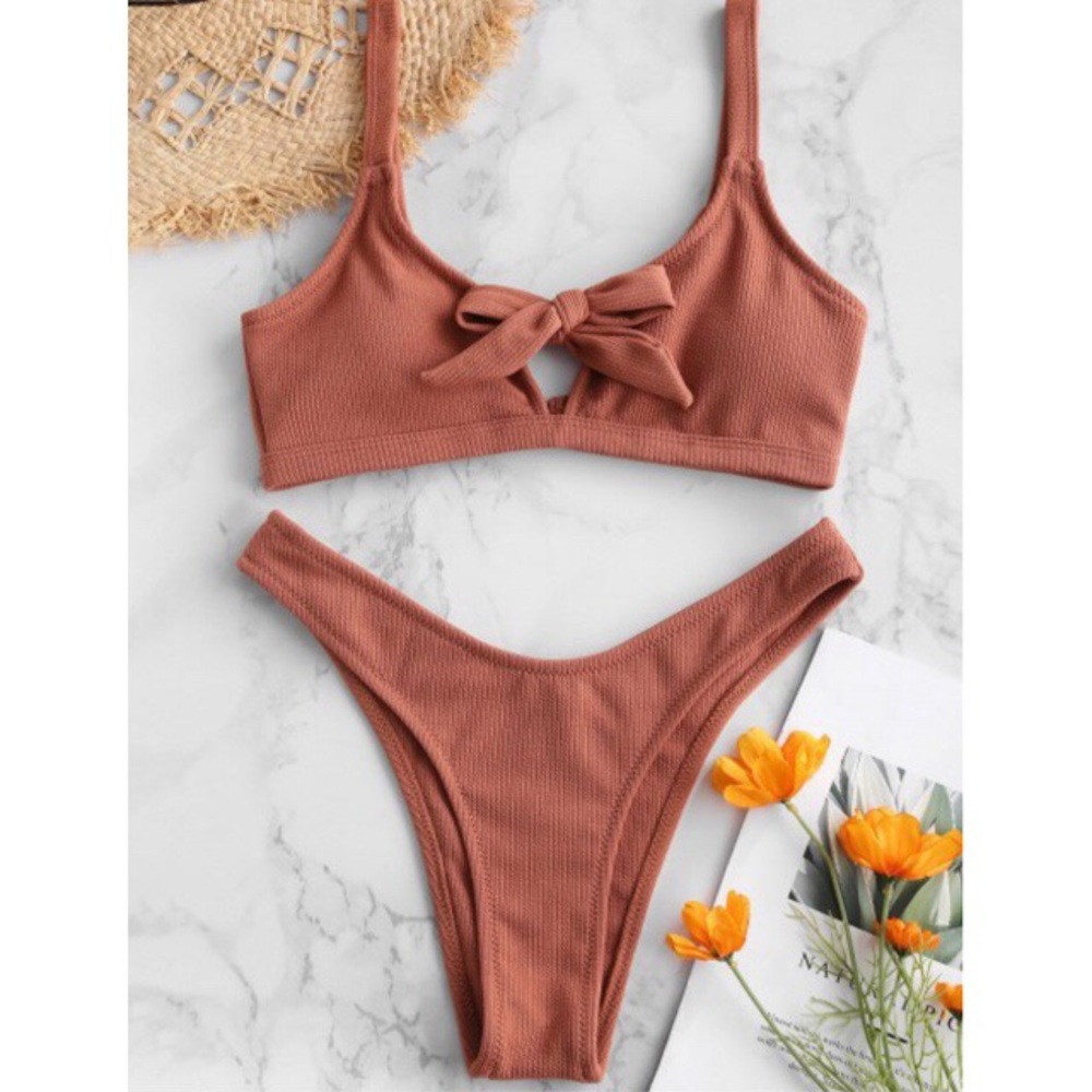 High cut bikini